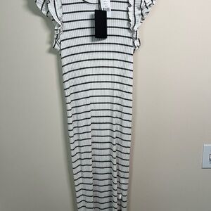 Gibson Black and White Flutter Sleeve Sheath Dress